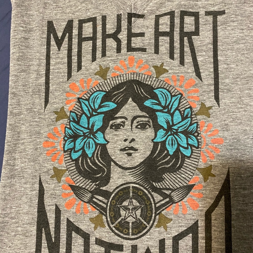 Obey shirt make art not war